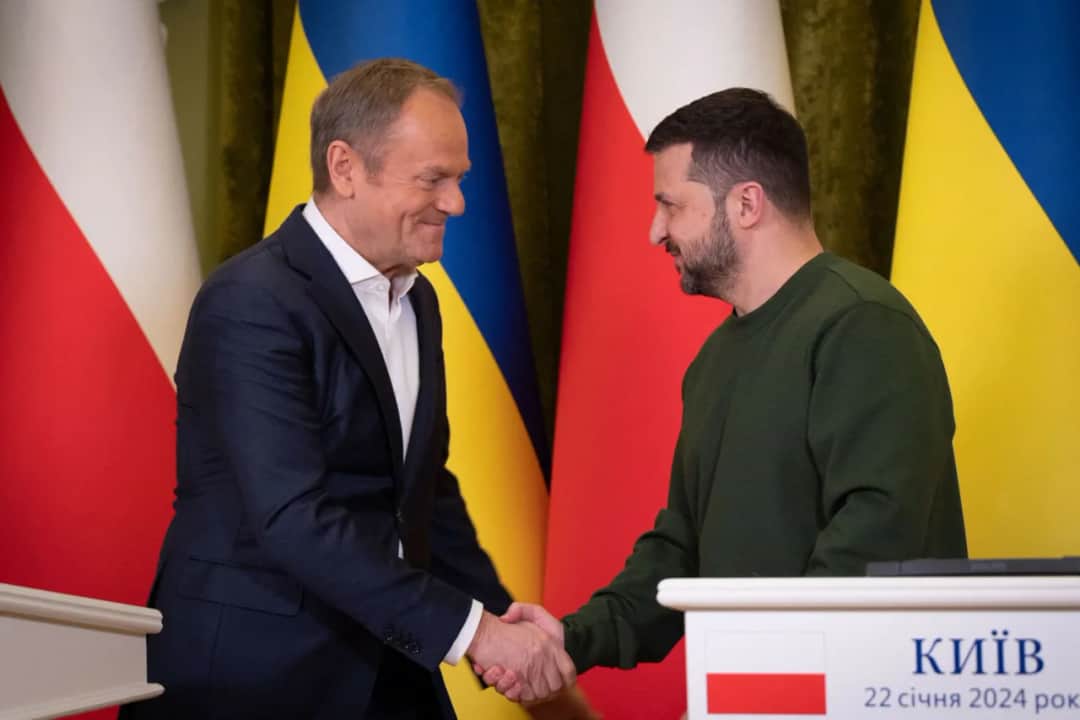 Co zrobił PiS dla Polski? Kluczowe reformy i wsparcie dla Ukrainy