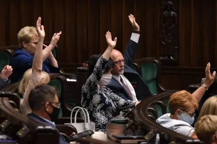 Sejm jak głosowali posłowie - wyniki głosowania i kontrowersje