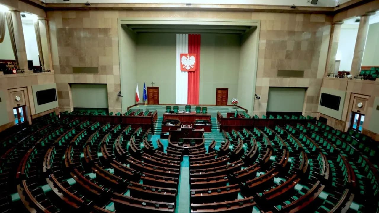 Jak dojechać do sejmu - najlepsze trasy i porady transportowe