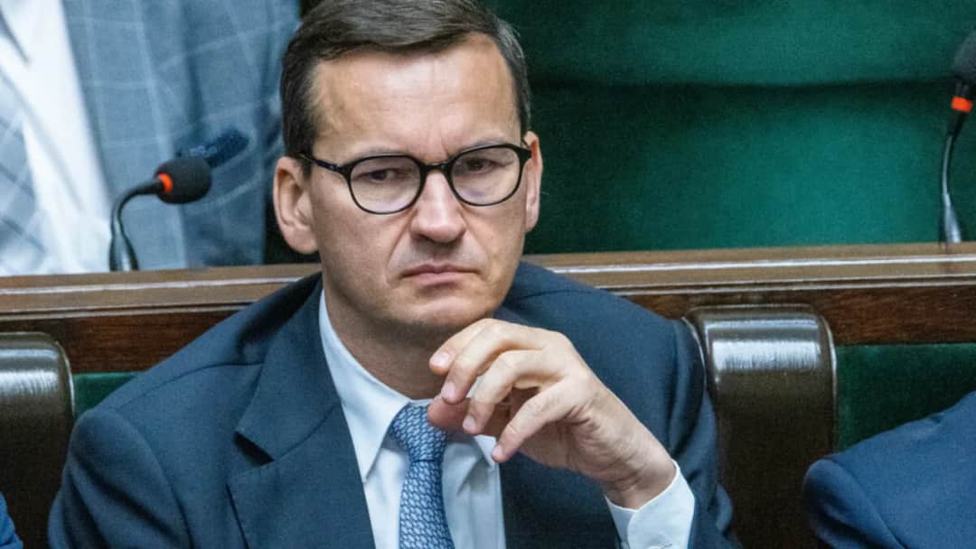 Ile wynosi bezwzględna większość w sejmie i dlaczego jest tak ważna?